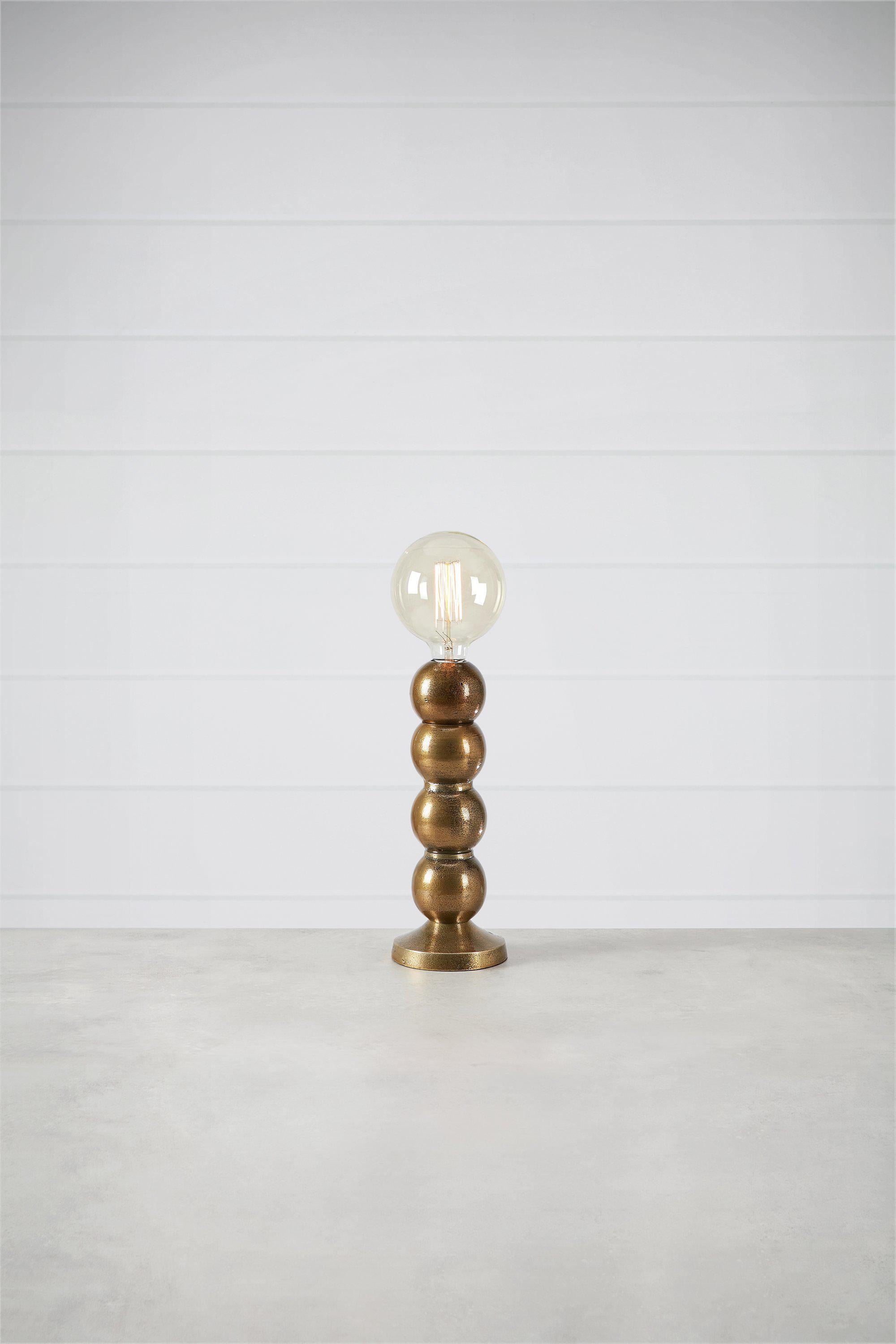 GONG bordslampa 1L Gold