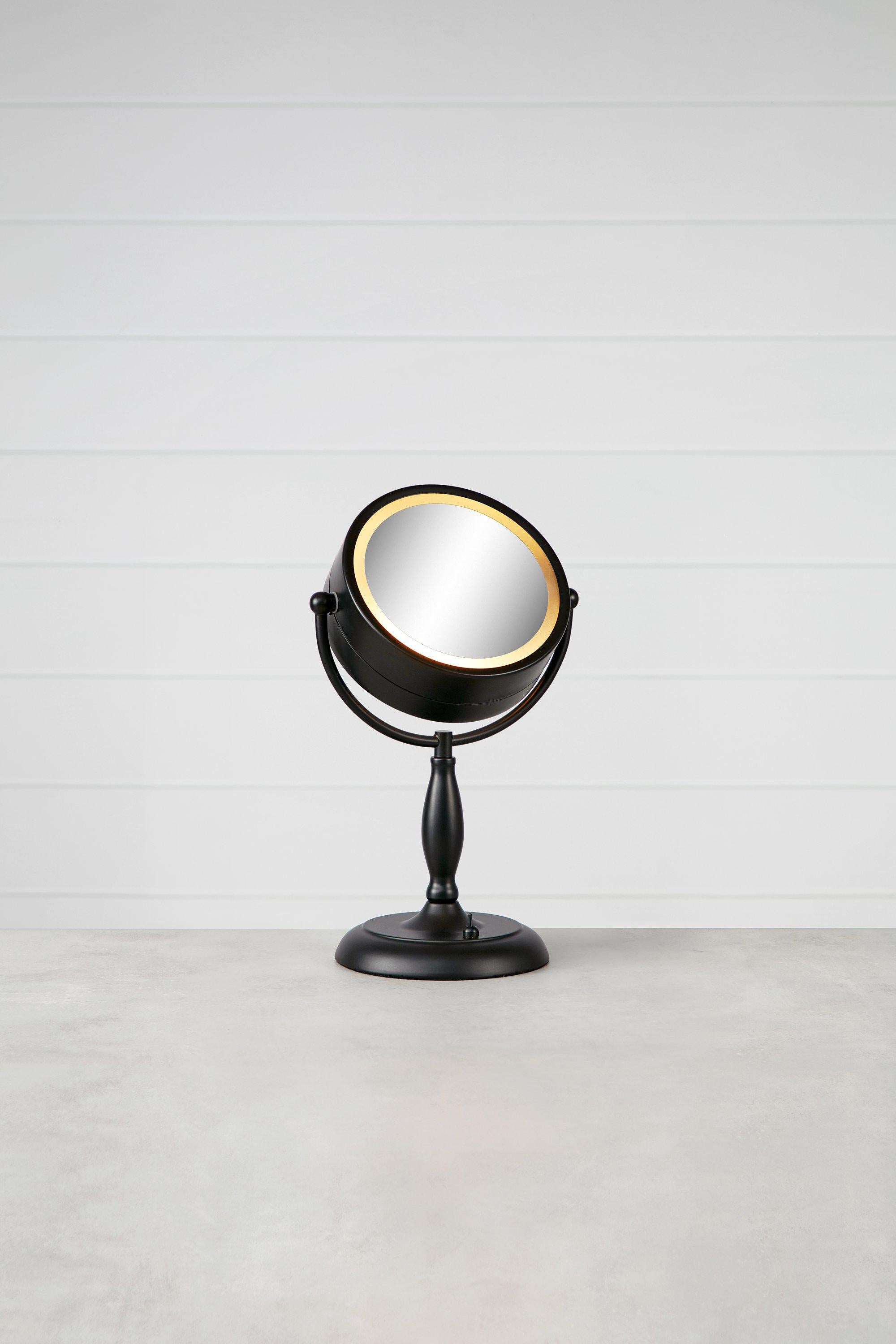 FACE bordslampa 1L Black