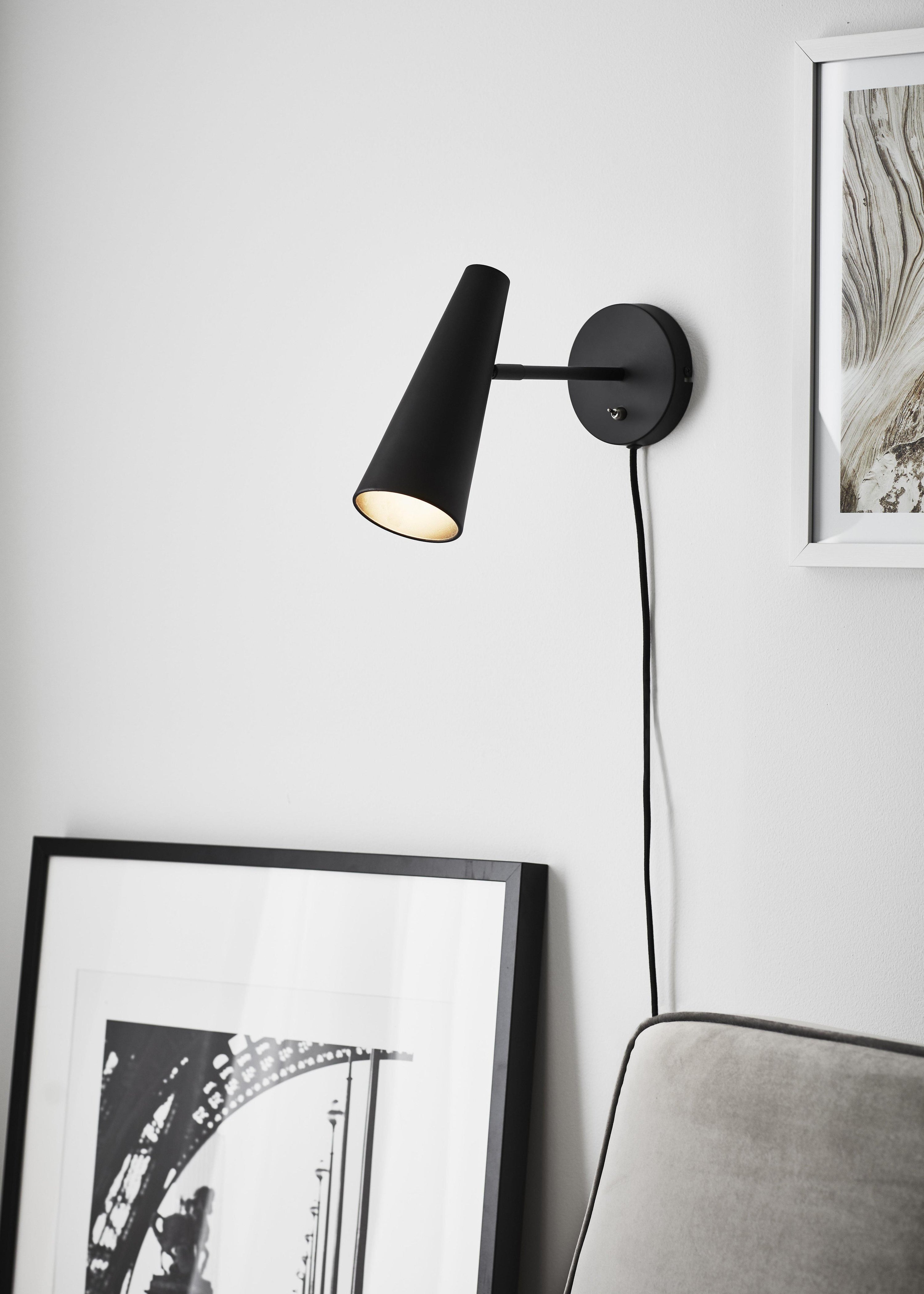 PEAK vägglampa 1L Black