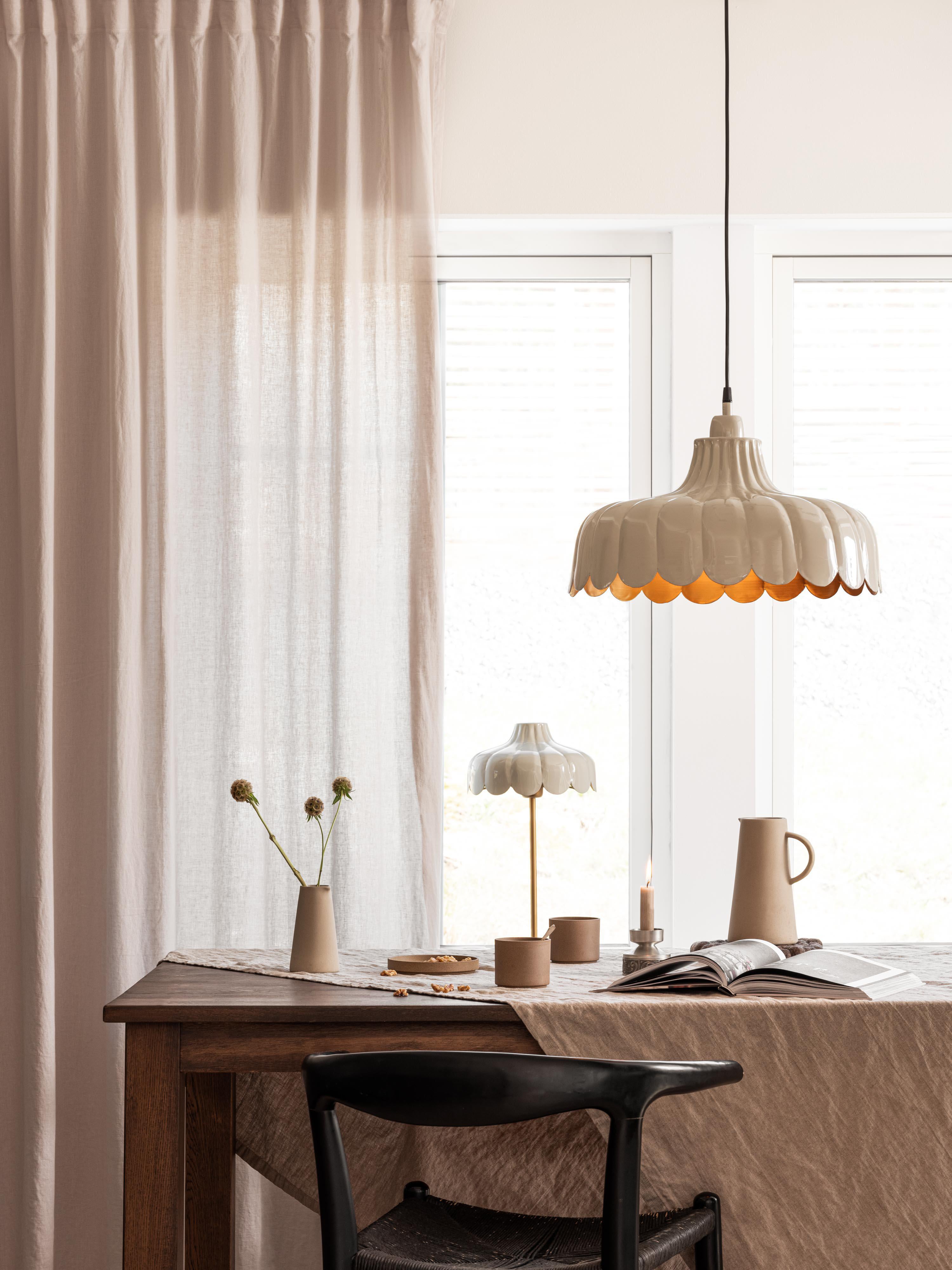 Wells kattovalaisin beige/kulta 43 cm