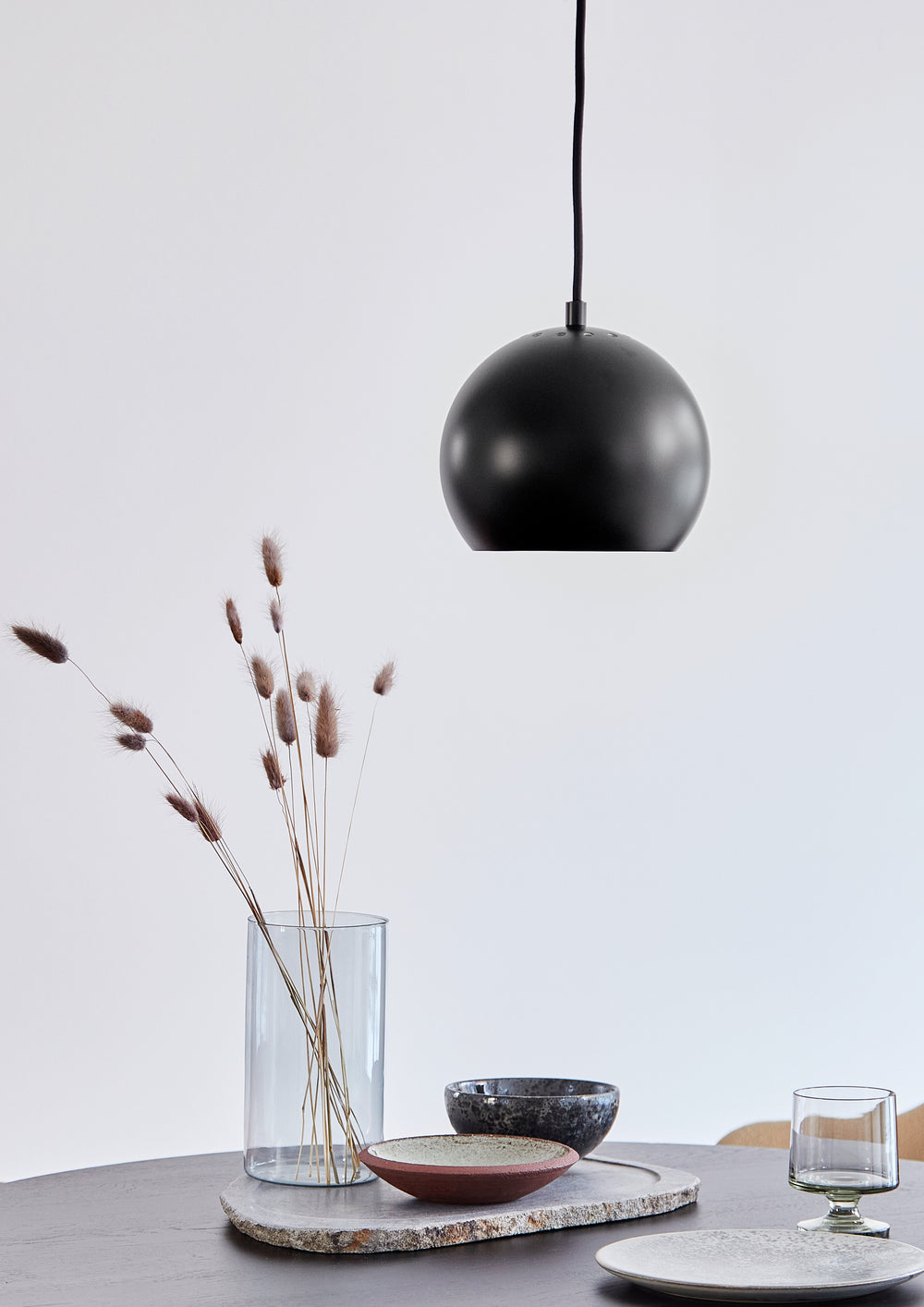 Frandsen Ball Pendant riippuvalaisin, 18 cm, mattamusta