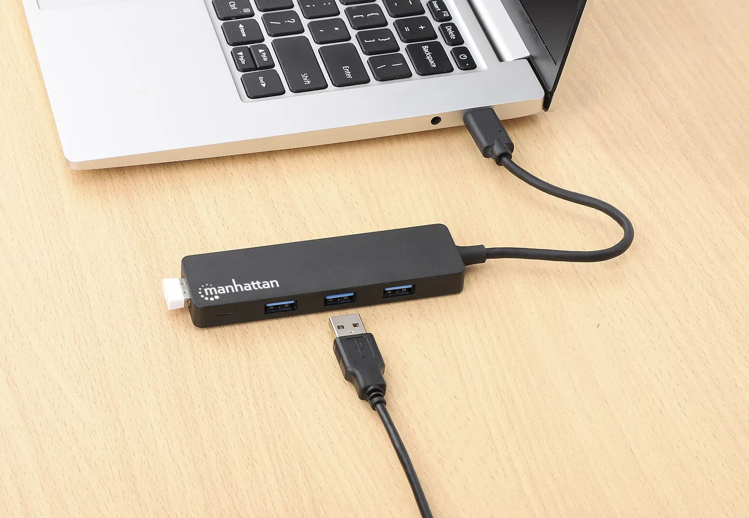 Manhattan USB-C-USB-A-Hubi, 4 porttia