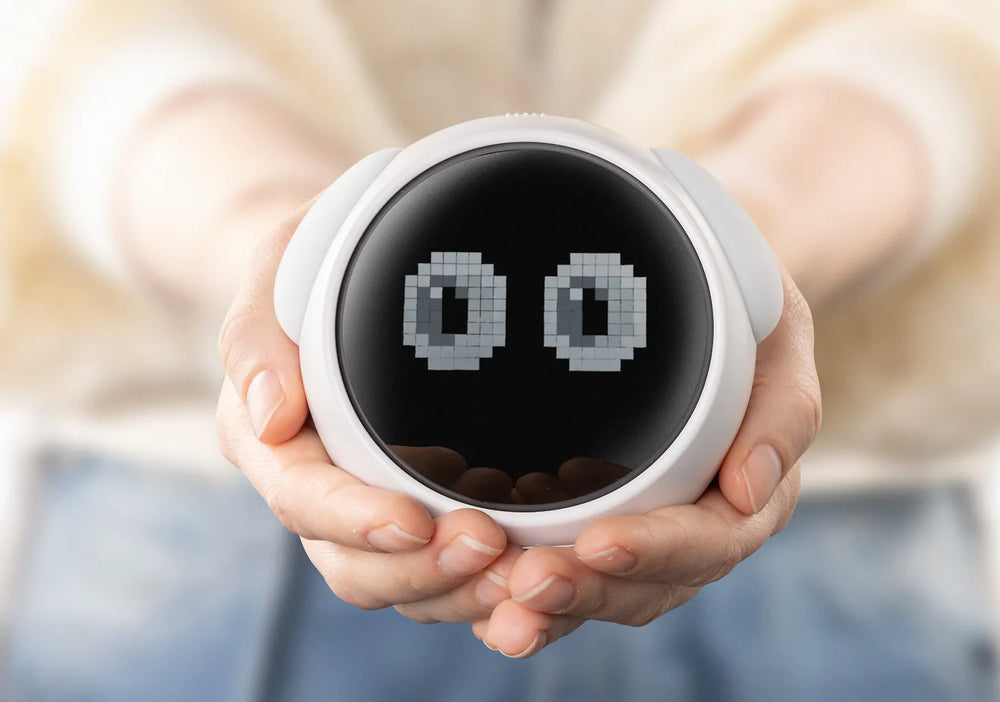 Fuj:tech uppladdningsbar emoticon skrivbordsväckarklocka, vit