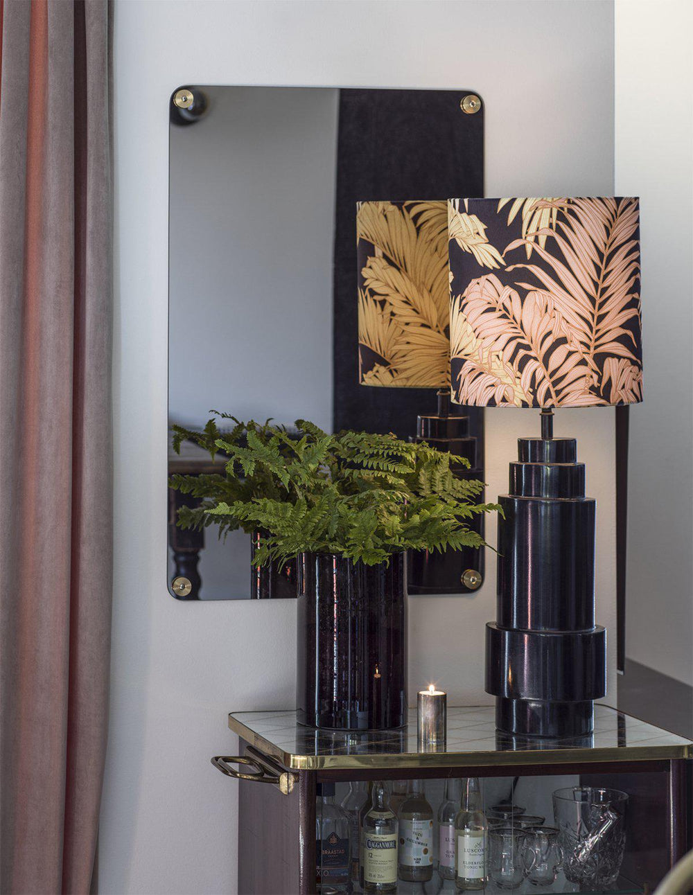 Empire lampunjalka musta 77 cm