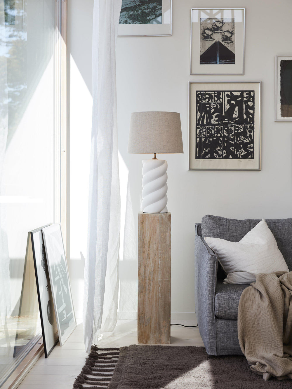 Spin lampunjalka valkoinen 41cm