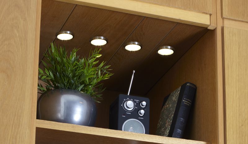 Lismore pinta-asennettava alasvalo 4-kit kromi