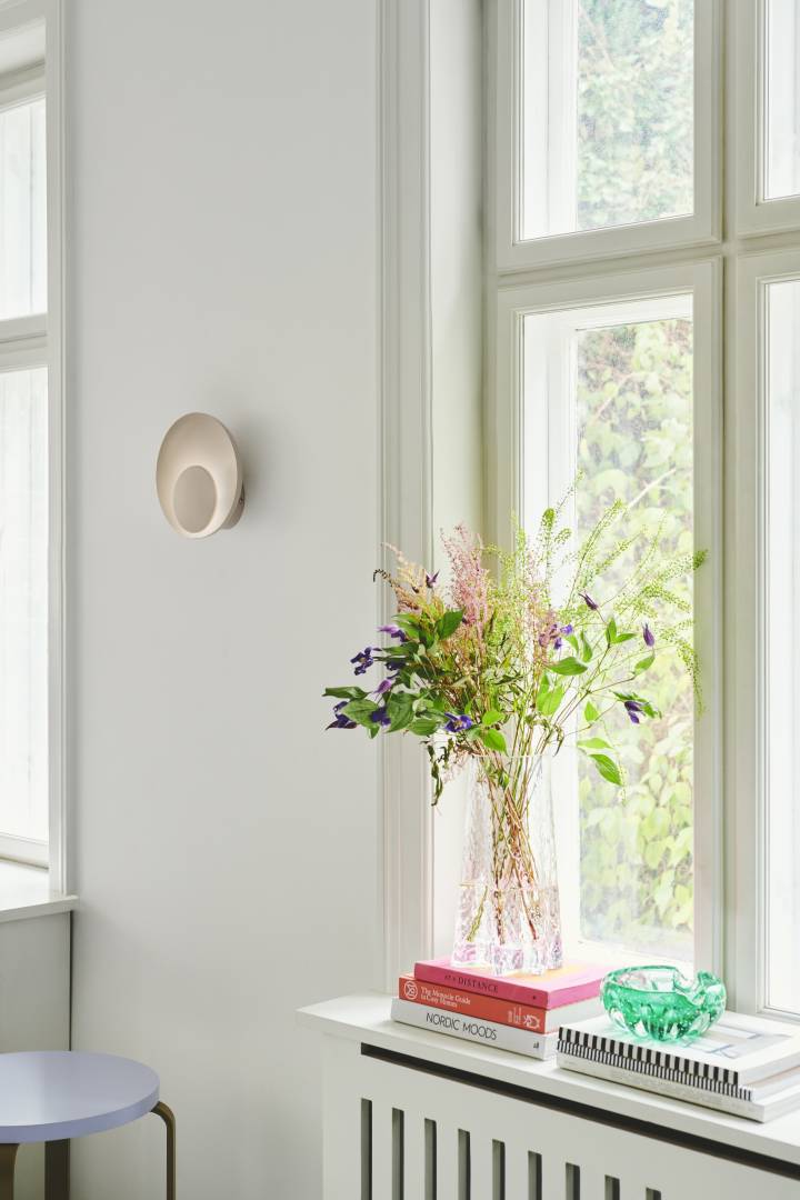 Marsi seinävalaisin beige