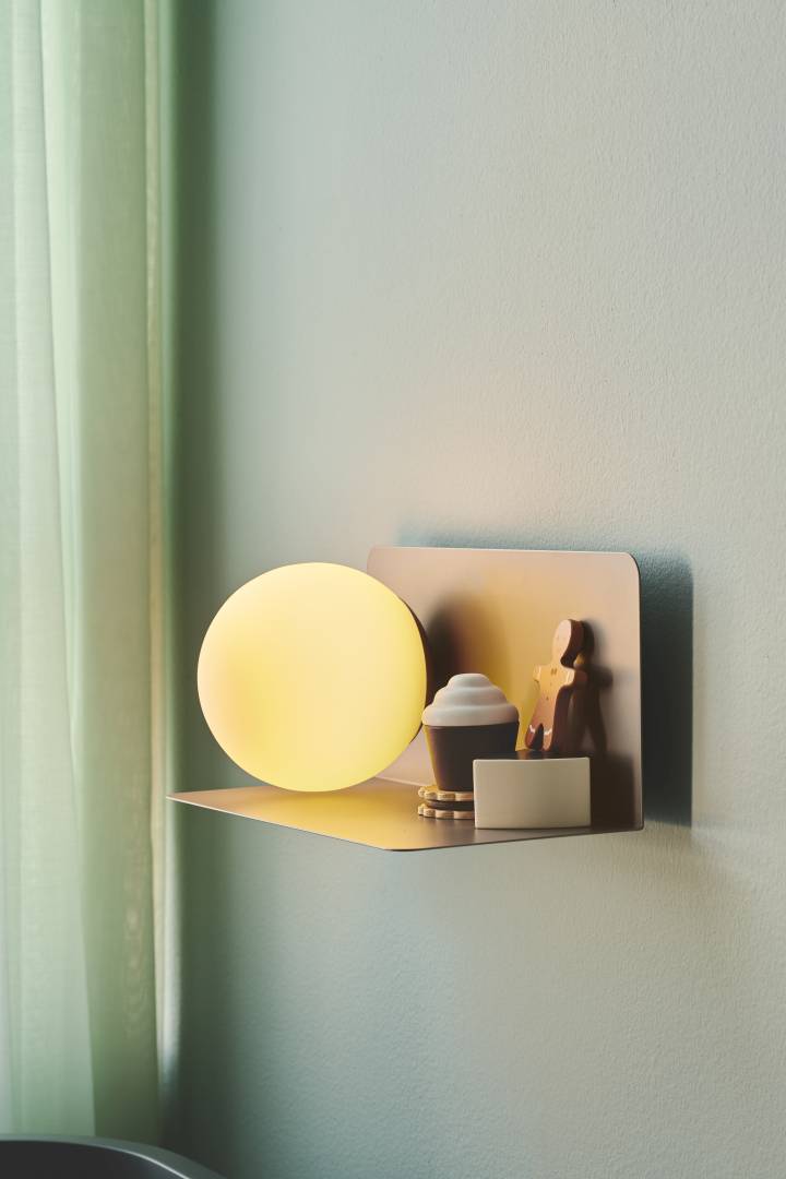 Lilibeth seinävalaisin ruskea