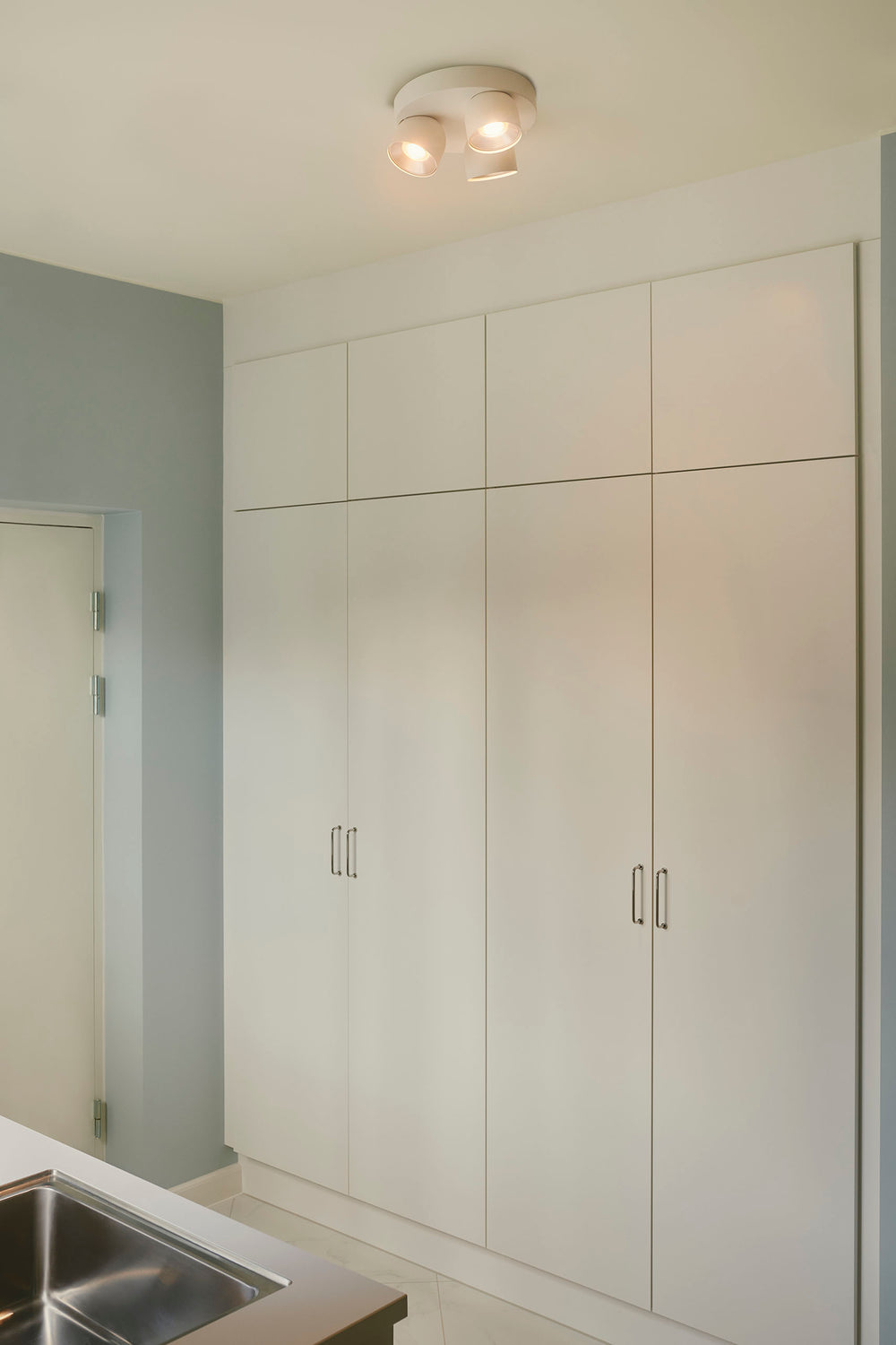 Pitcher 3-delad spotlight vit