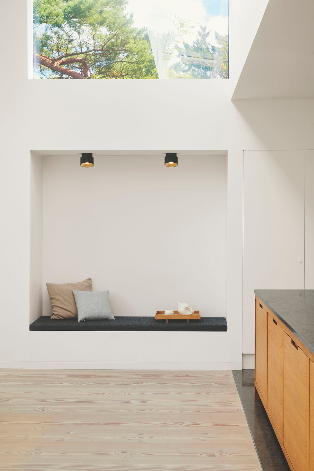 Torone spotlight svart