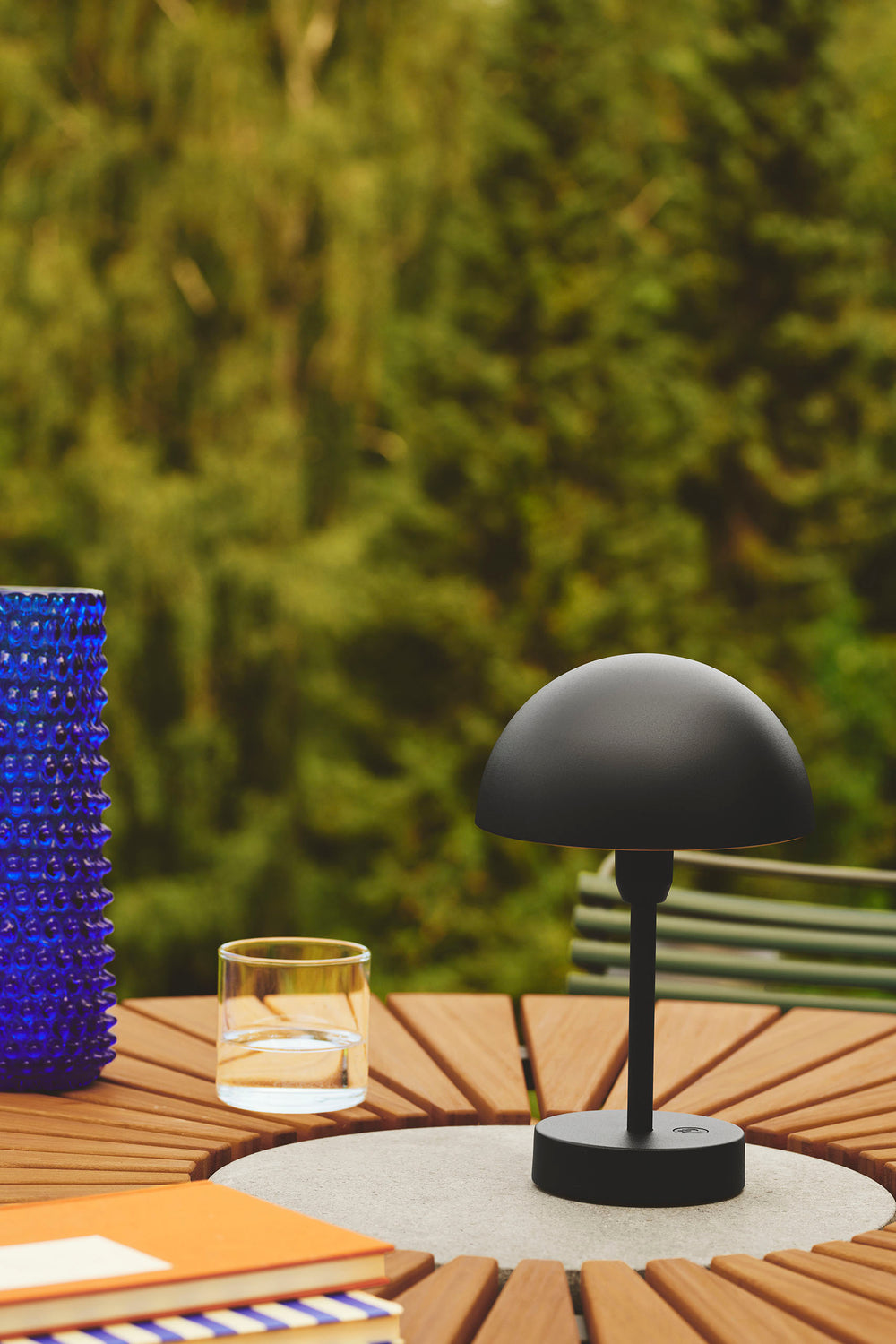 Ellen To-Go ladattava valaisin musta