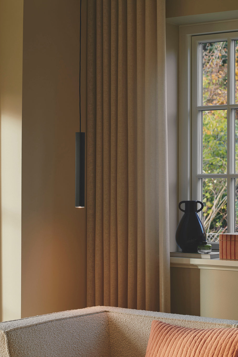 Vico riippuvalaisin musta