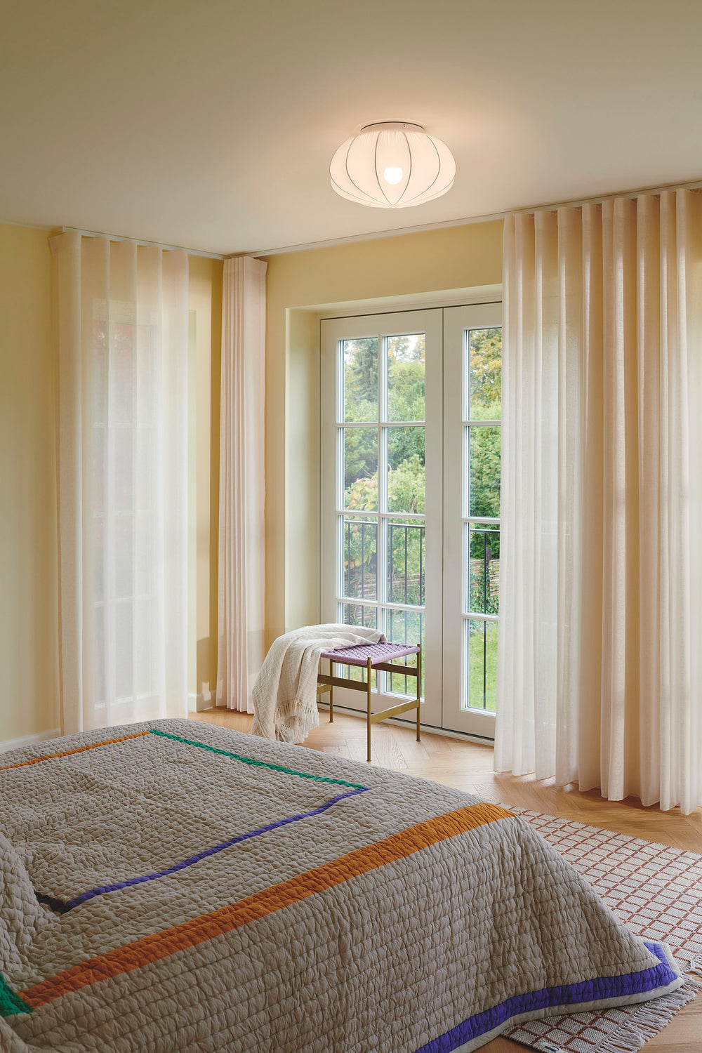 Aeron 40 plafond vit