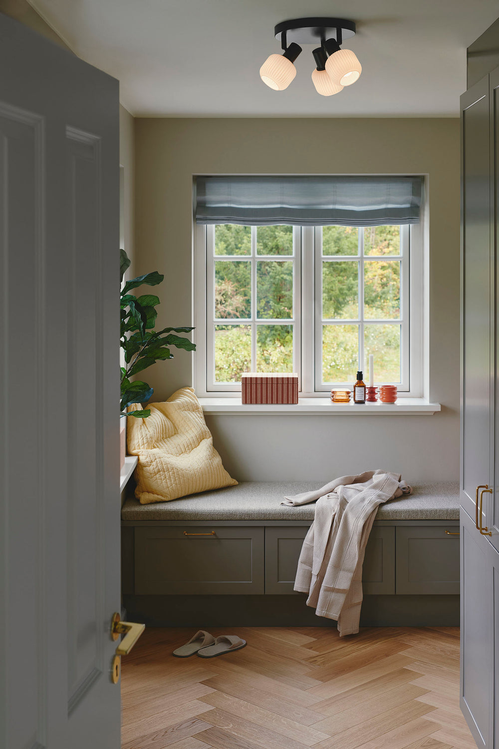 Milford Mini 3-osainen kattovalaisin musta/opaali