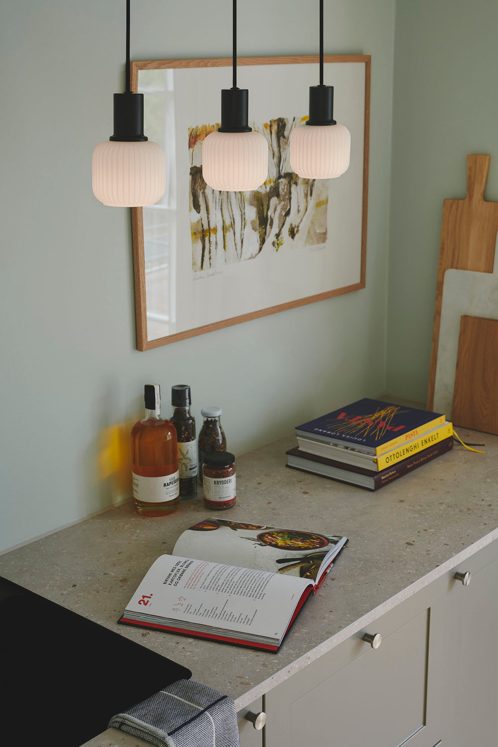 Milford Mini 3-osainen riippuvalaisin musta/opaali