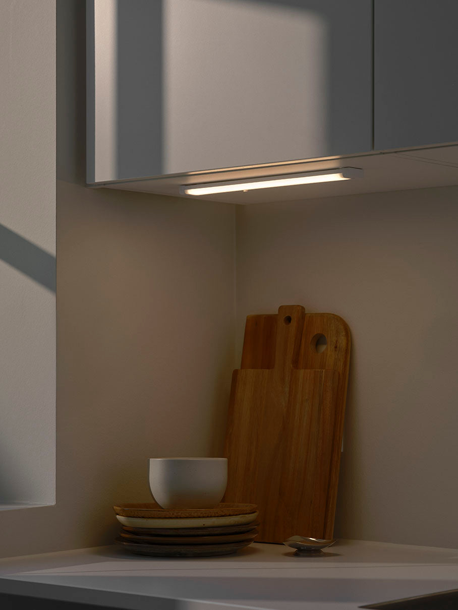 Preston 30 lysrörarmatur vit