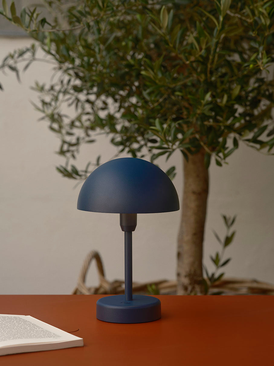 Ellen To-Go ladattava valaisin sininen