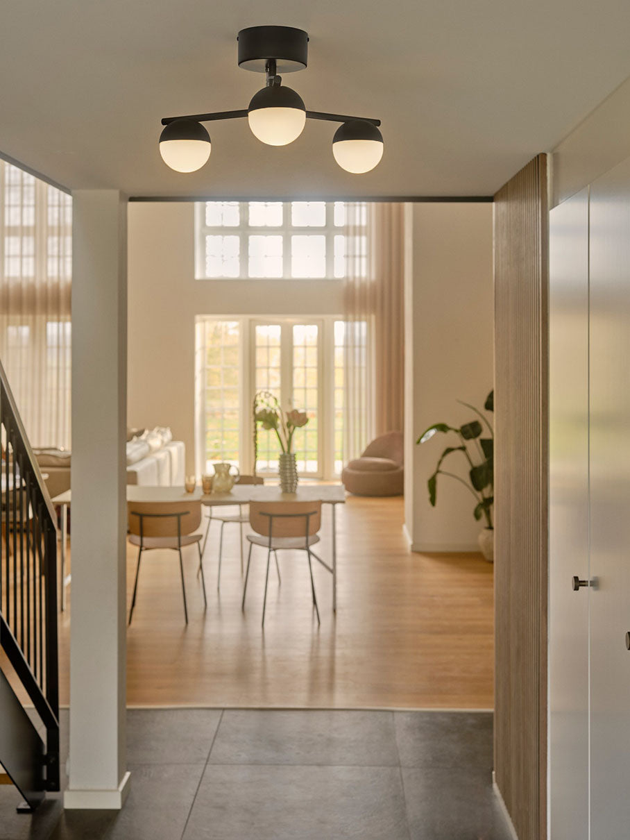 Contina taklampa svart