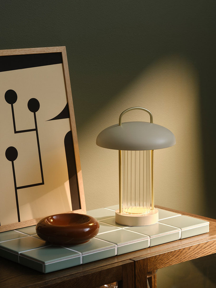 Mirano uppladdningsbar bordslampa beige