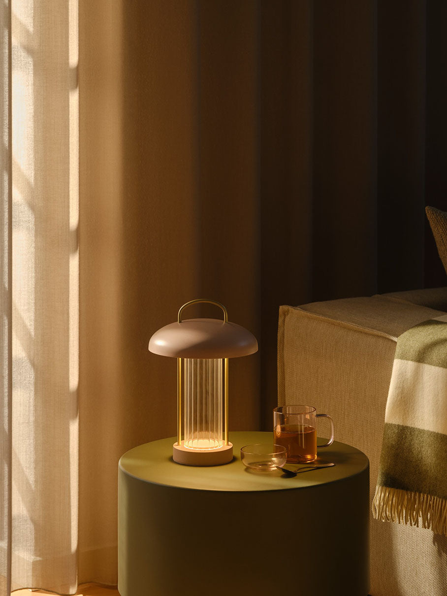 Mirano uppladdningsbar bordslampa rosa