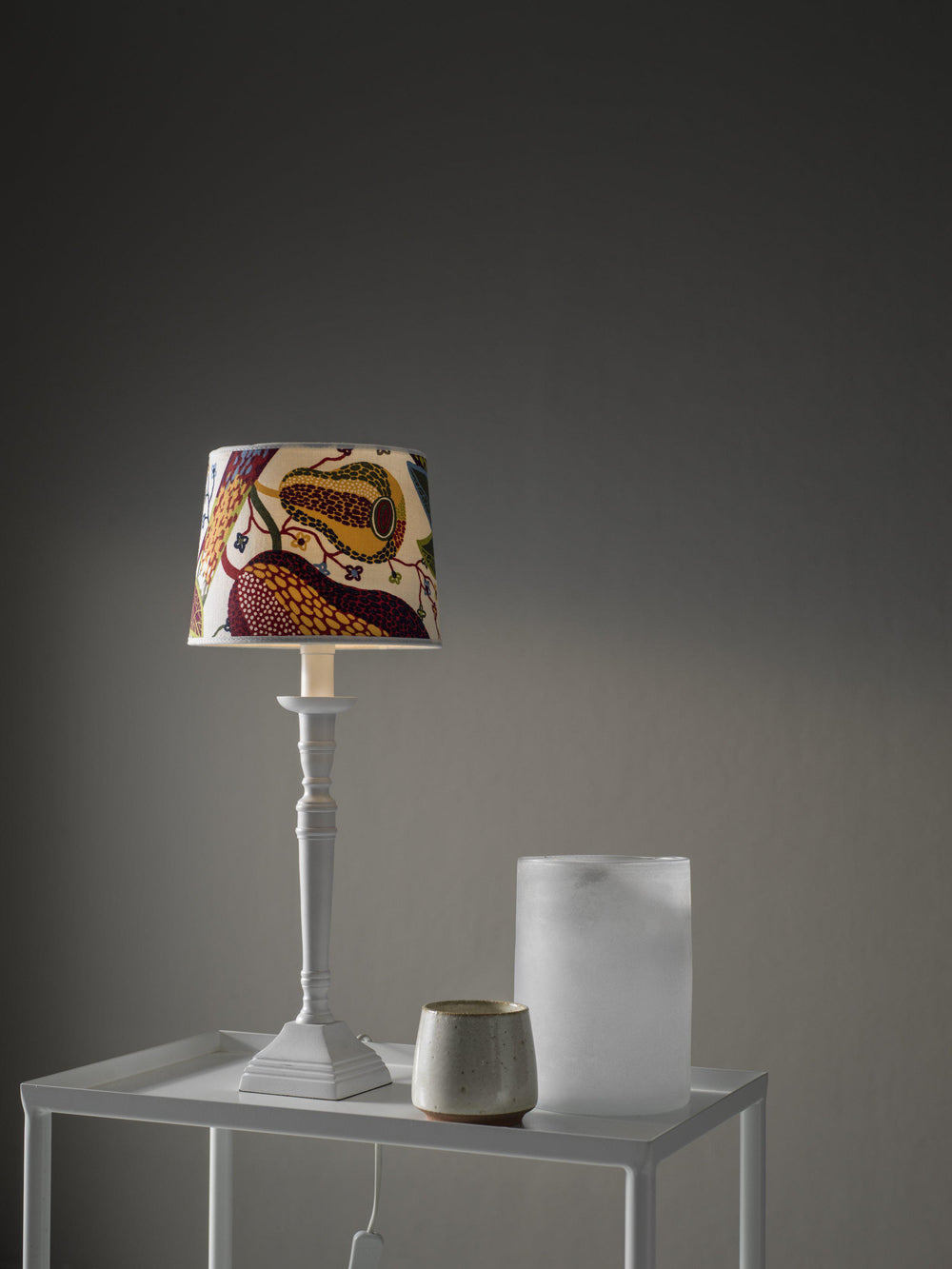 Salong lampunjalka valkoinen 53cm - E-store.fi