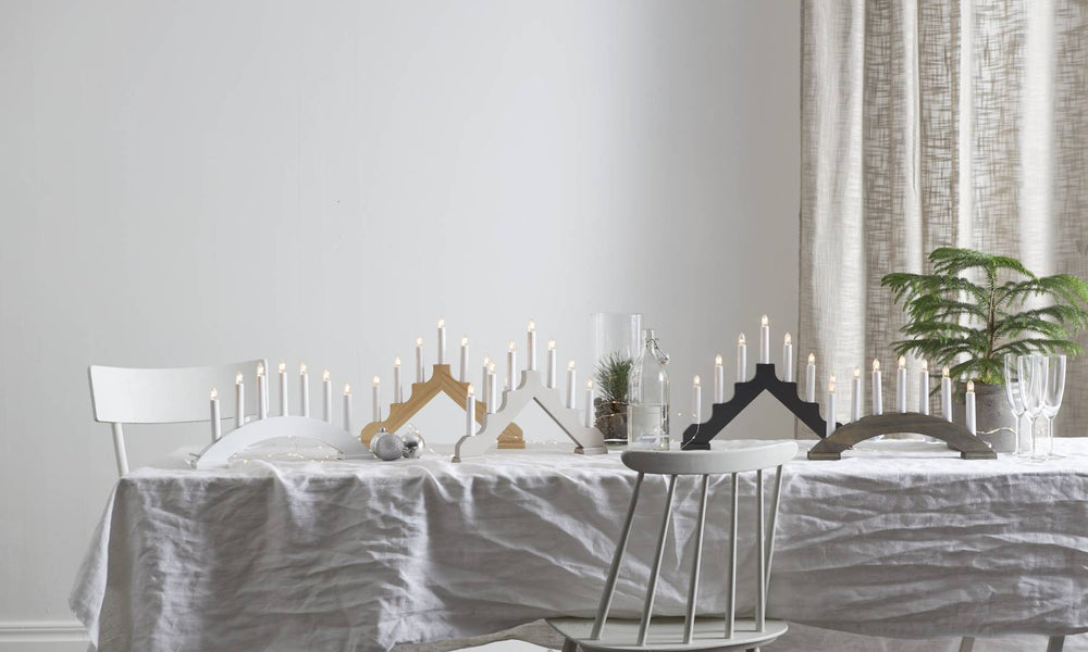 Ada kynttelikkö puunväri