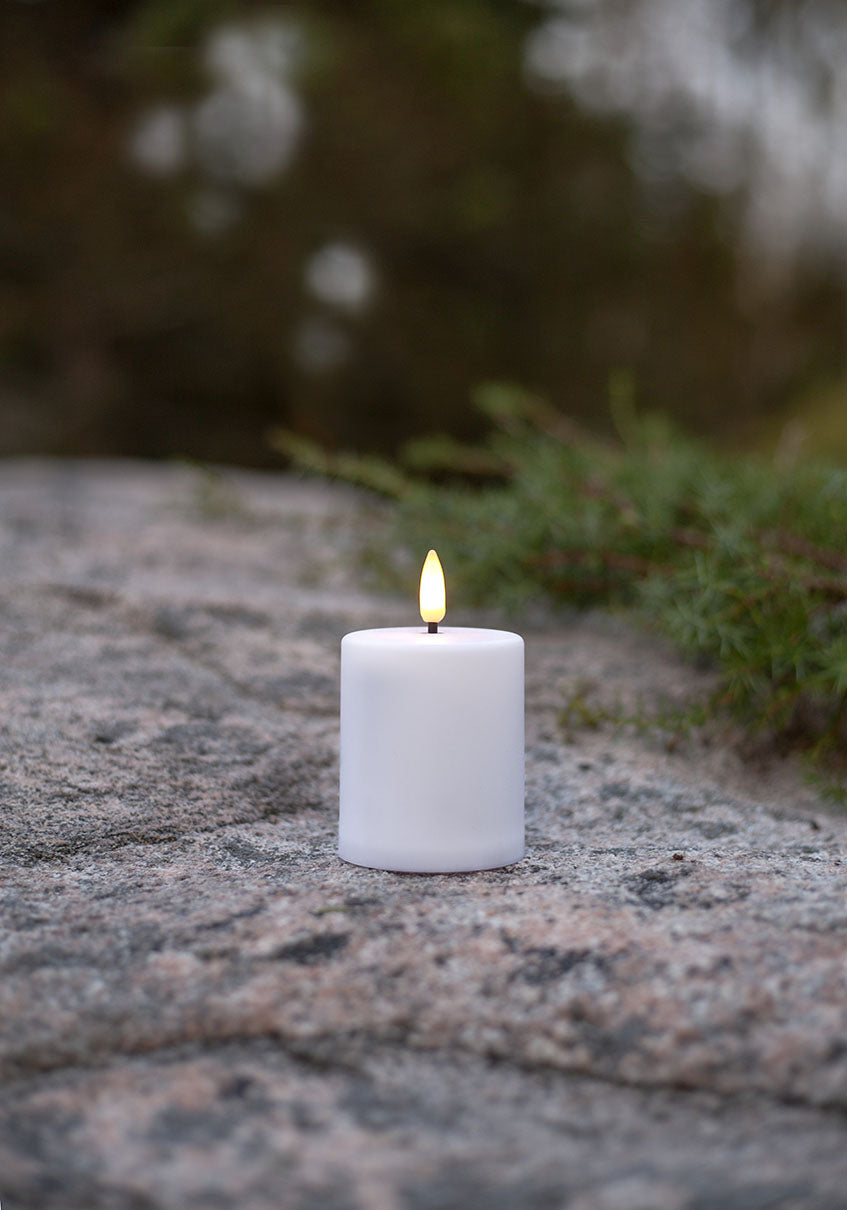 Flamme Paula LED-kynttilä 10cm valkoinen