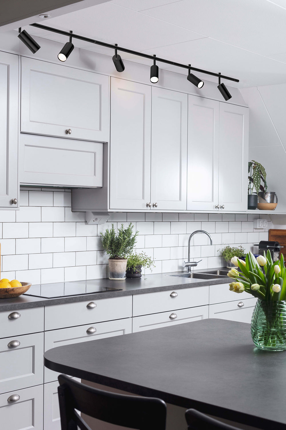 EXPAND Spot 2L 70cm Gu10 Cylinder Black