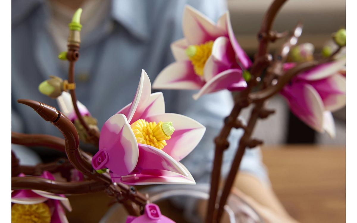 LEGO Botanicals 11510 Magnolian oksat, kuva 19