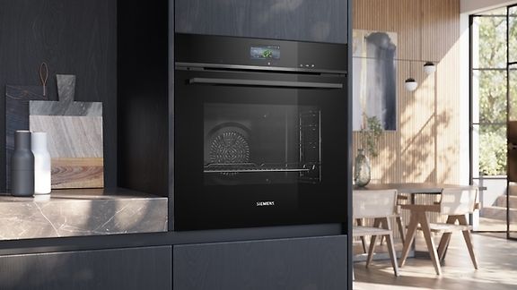 Siemens HR776G3B1 iQ700 uuni lisähöyrytoiminnolla, 60 x 60 cm, musta