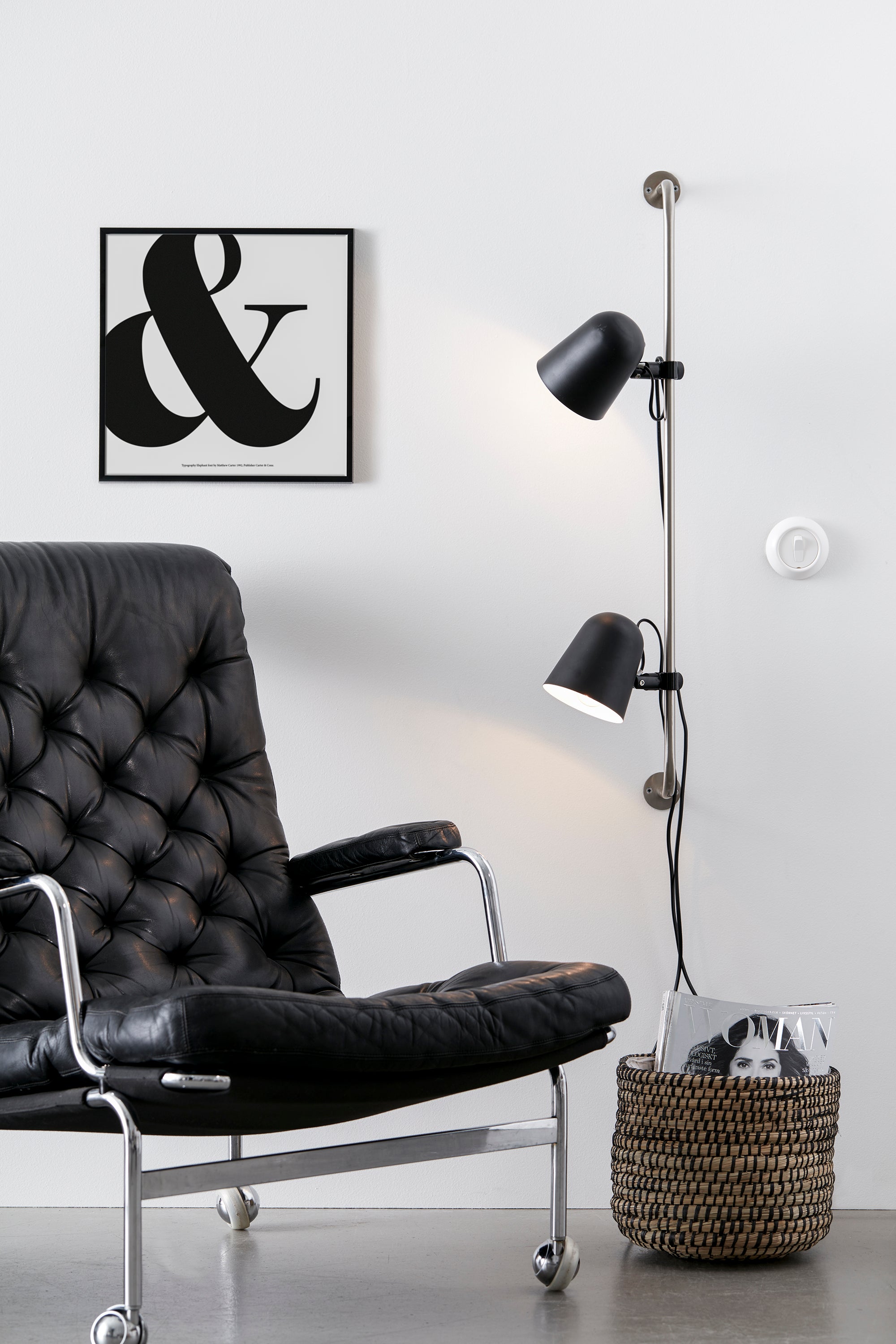 CONRAD seinävalaisin 2L Black/Steel