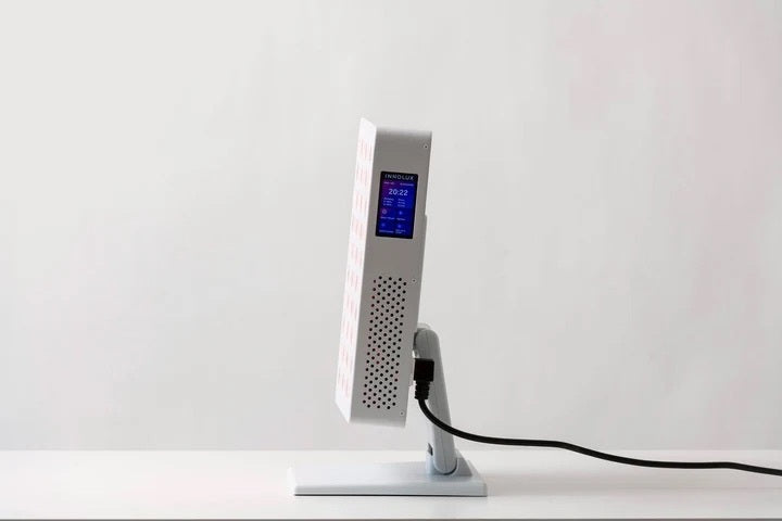 Innolux RED S2 Pro punavalolaite