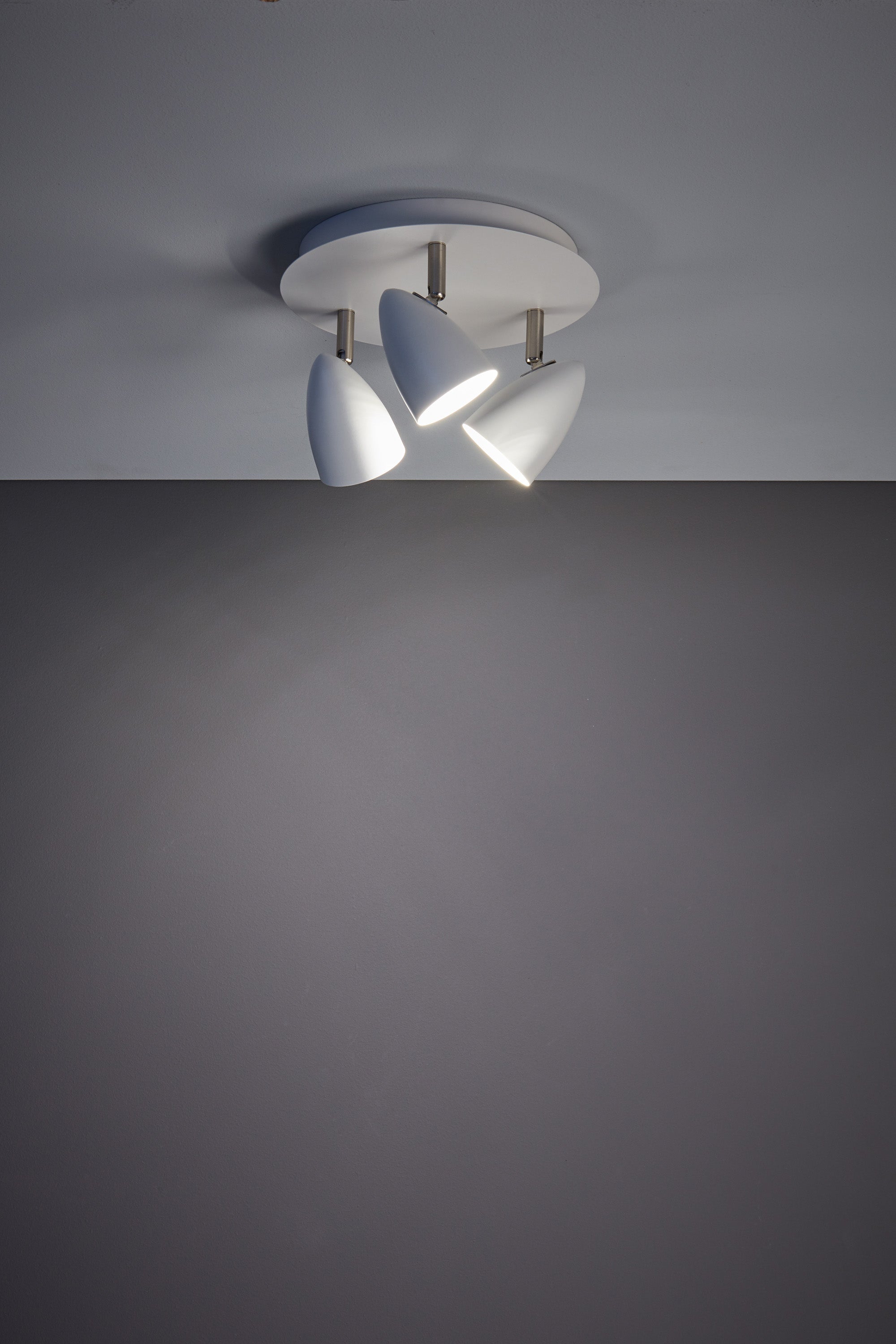 CIRO kattovalaisin 3L White/Steel