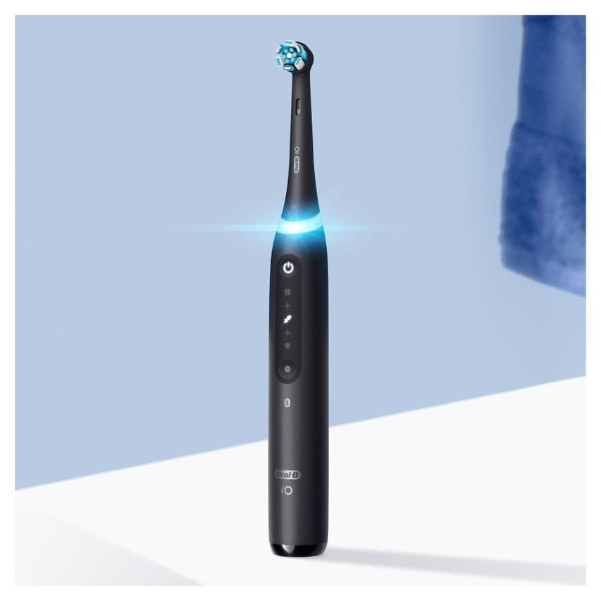 Braun Oral-B iO5 eltandborste svart