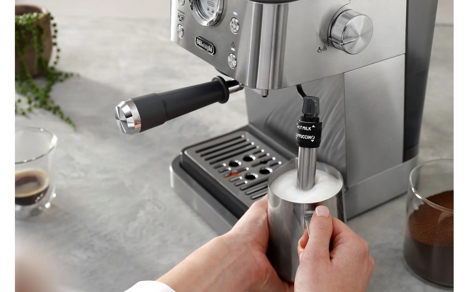 DeLonghi Classic espressomaskin (EM450.M)