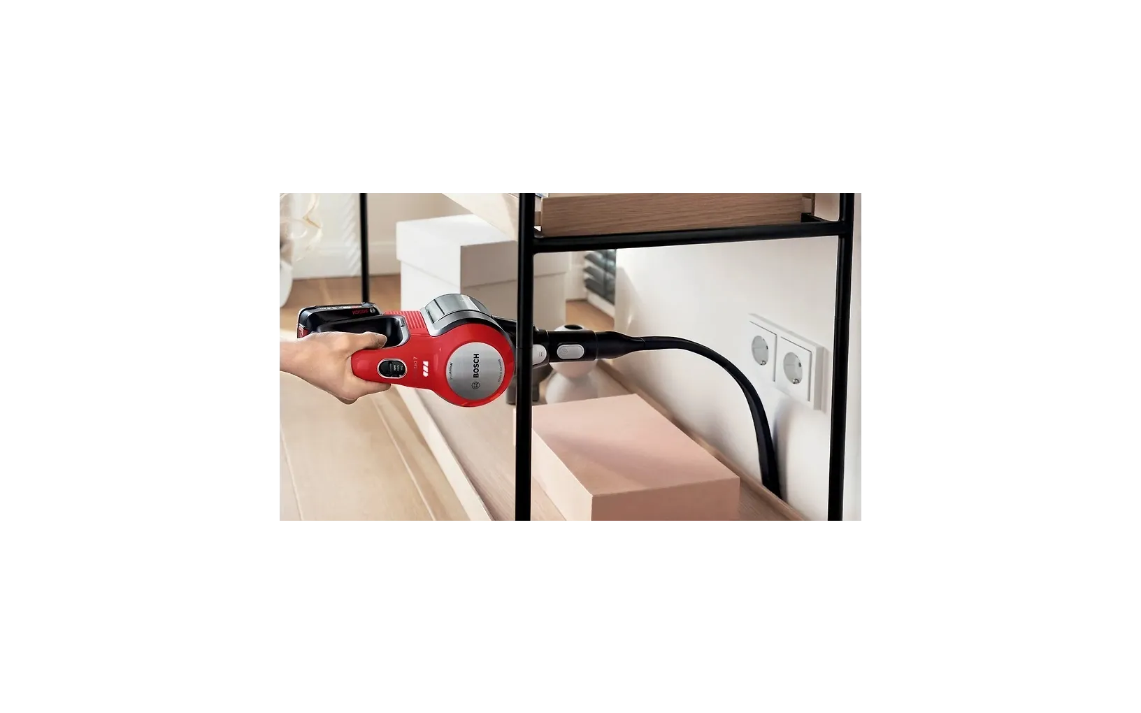 Bosch Unlimited 7 ProAnimal BCS711PET skaftdammsugare, röd