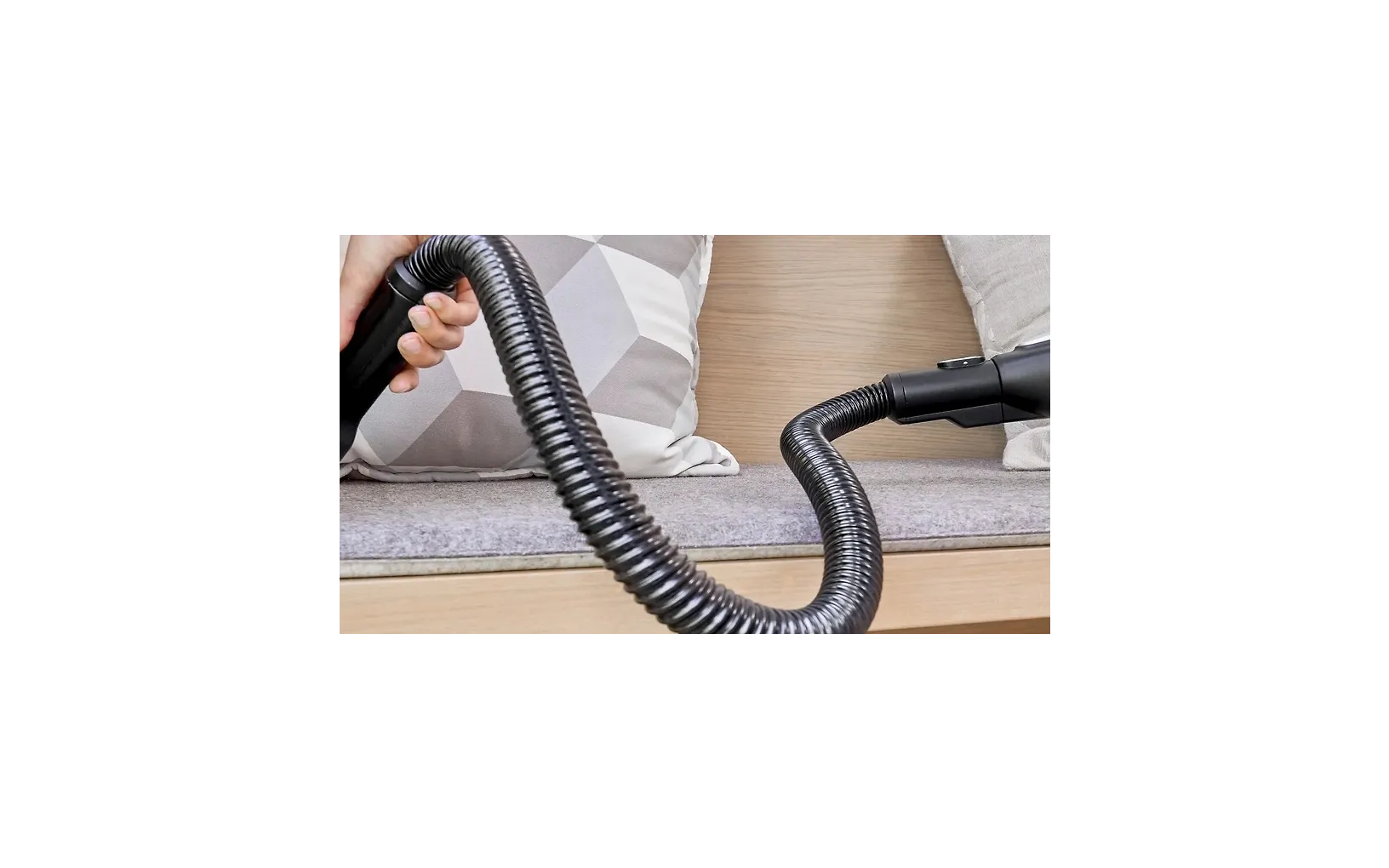 Bosch Unlimited 7 ProAnimal BCS711PET skaftdammsugare, röd