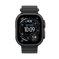 Apple Watch Ultra 3 (GPS + Cellular) 49 mm musta titaanikuori ja musta Ocean-ranneke