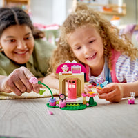 LEGO Gabby's Dollhouse 11212 Kisukeijun puutarhamökki – kuva 7