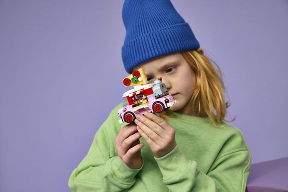 LEGO Friends 42694 – Pizza-auto