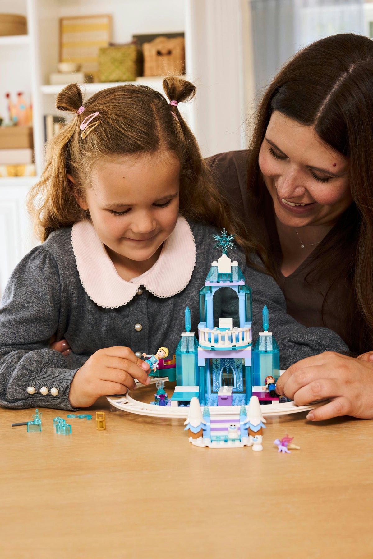 LEGO Disney Princess 43281 Elsan jäälinna ja luminen rekiseikkailu – kuva 6
