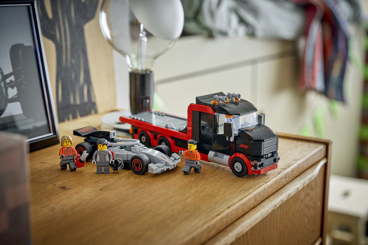 LEGO City 60493 City F1®-kuljetusauto ja Audi F1® – kuva 10