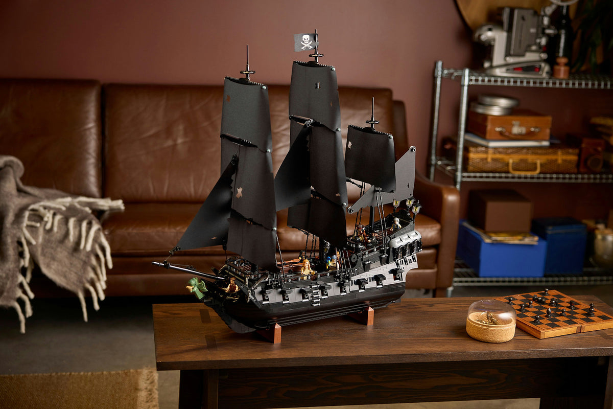 LEGO Icons 10365 Kapteeni Jack Sparrow’n merirosvolaiva – kuva 11