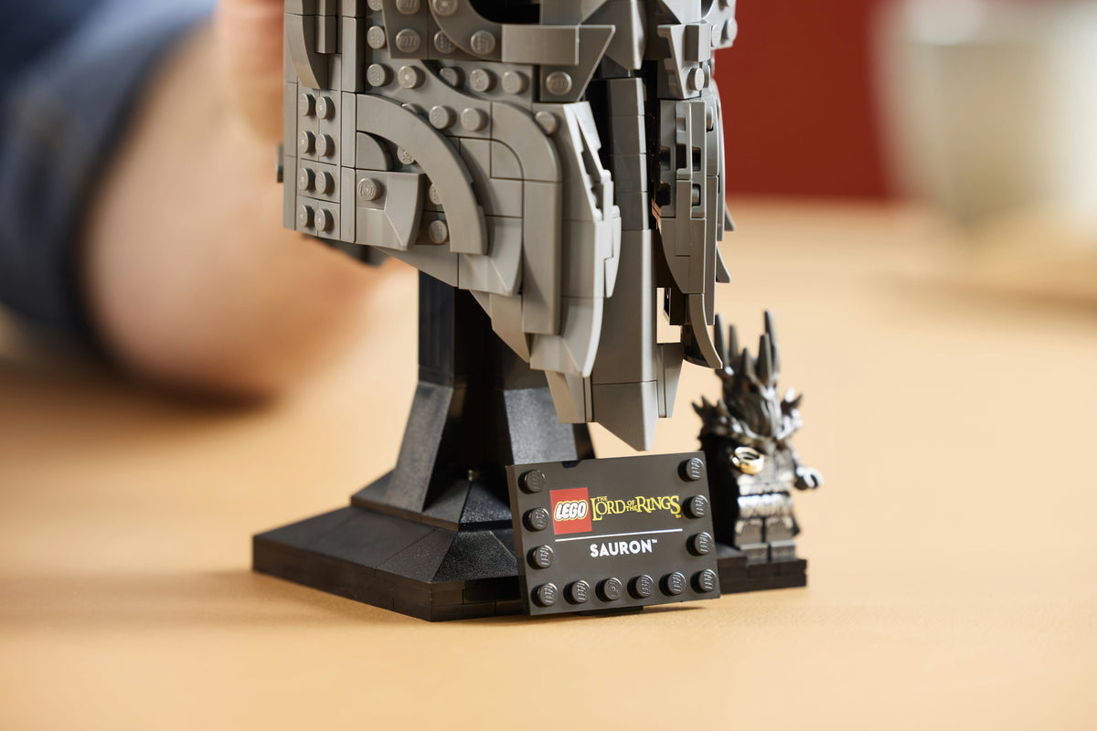 LEGO Icons 11373 Taru sormusten herrasta: Sauronin kypärä – kuva 16