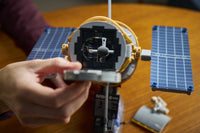 LEGO Icons 11382 Hubble avaruusteleskooppi – kuva 13