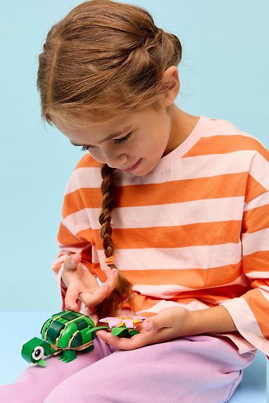 LEGO Creator 31377 Kilpikonna ja lumpeenkukka 3in1 – kuva 5