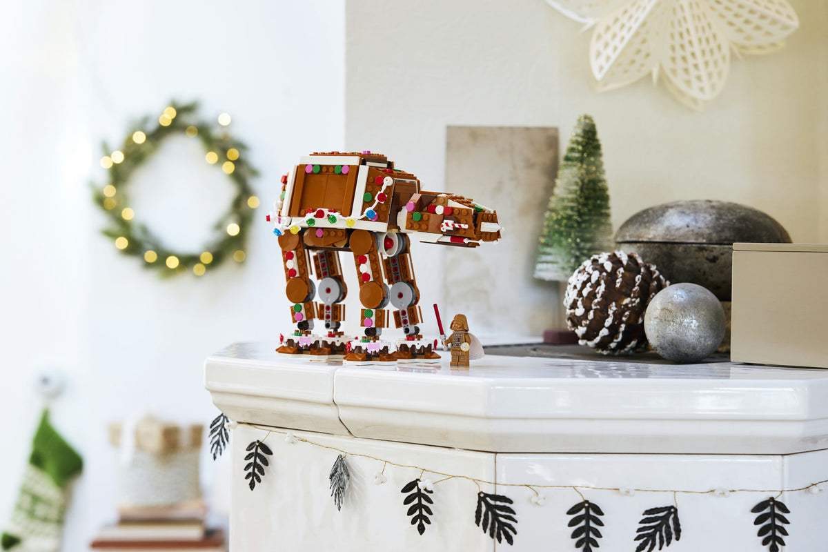 LEGO Star Wars 40806 AT-AT-talsija piparkakkuasussa – kuva 6