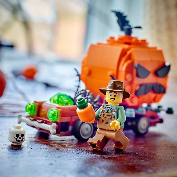 LEGO Seasons and Occasions 40822 Kurpitsalyhtyauto – kuva 7