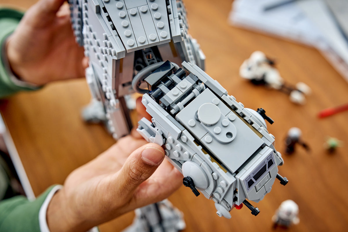 LEGO Star Wars 75454 - Imperiumin jäljelle jääneiden joukkojen AT-AT ja INT-4 – kuva 15