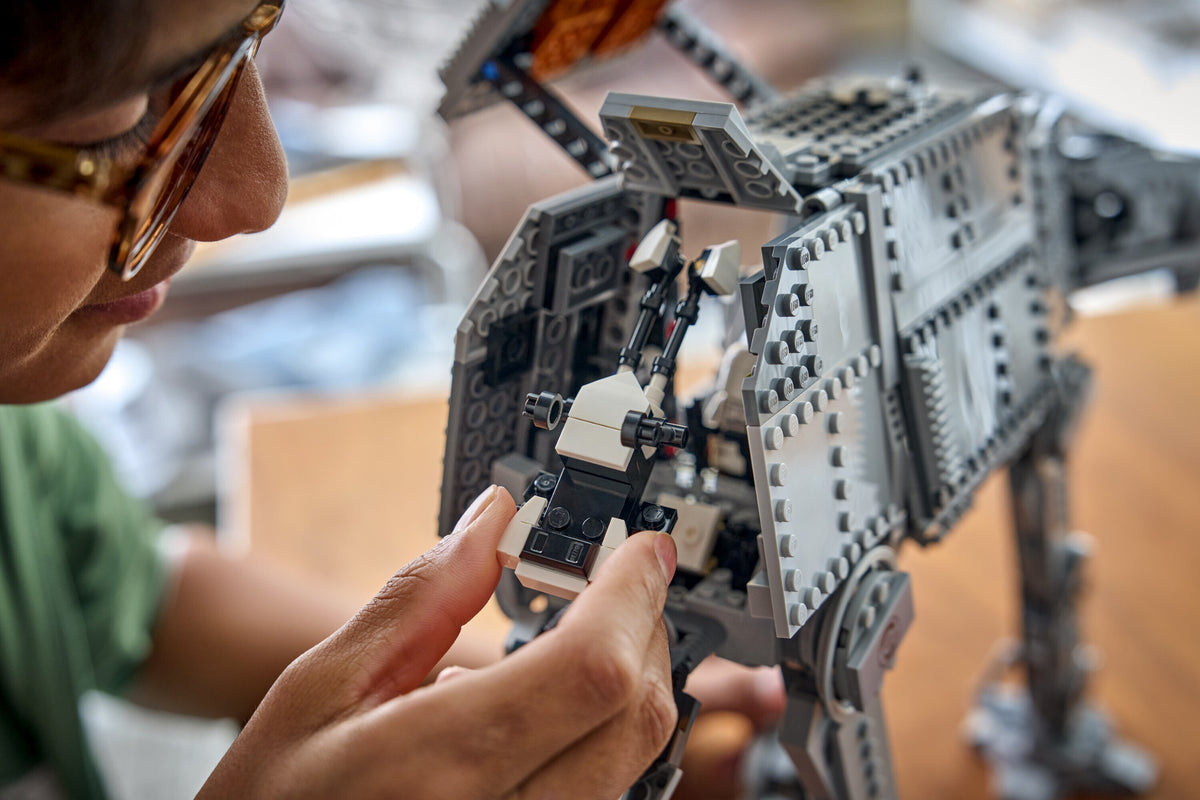 LEGO Star Wars 75454 - Imperiumin jäljelle jääneiden joukkojen AT-AT ja INT-4 – kuva 14